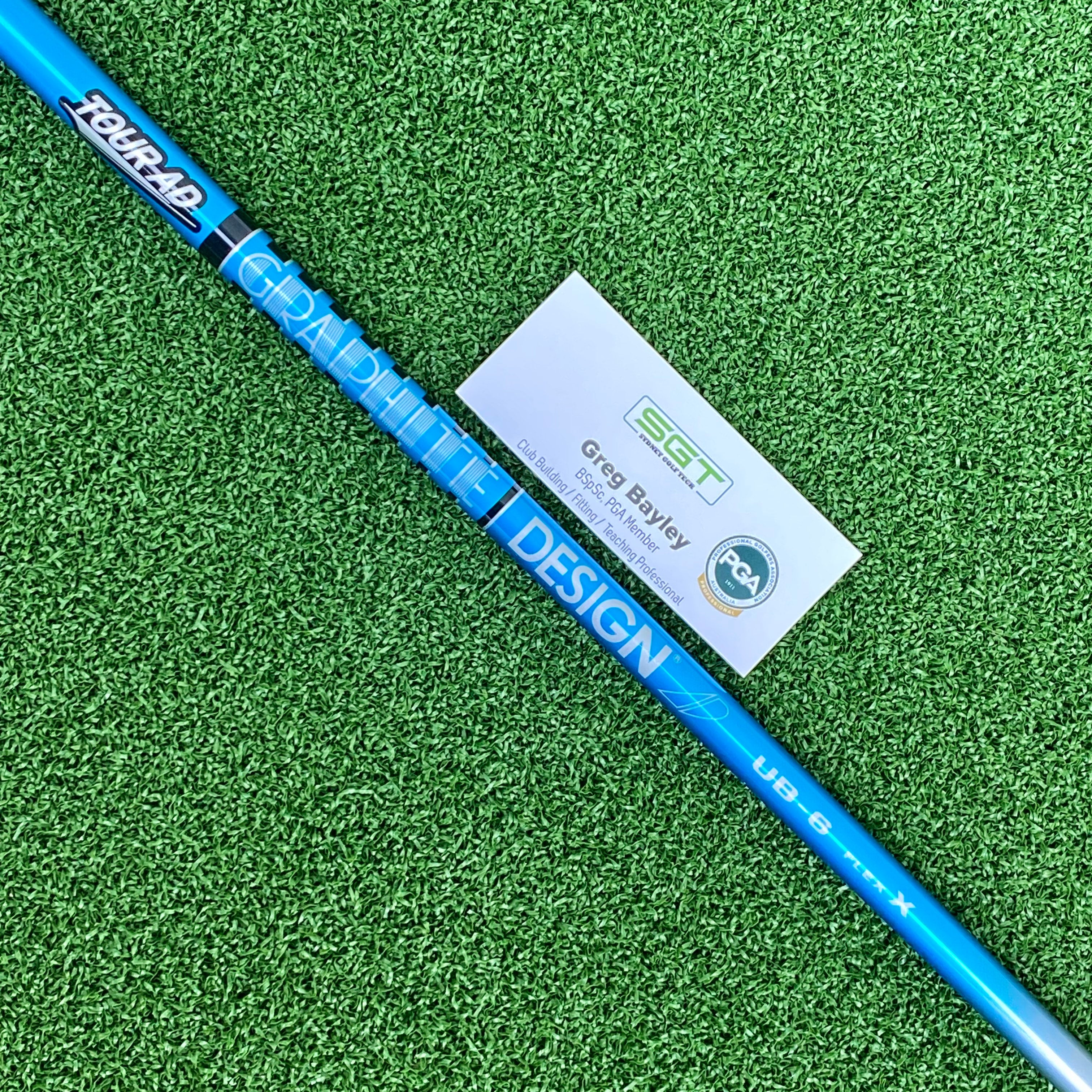 Asta Da Fairway Graphite Design Tour AD UB 6 - 41.5 Pollici Rigida Con Adattatore Cobra